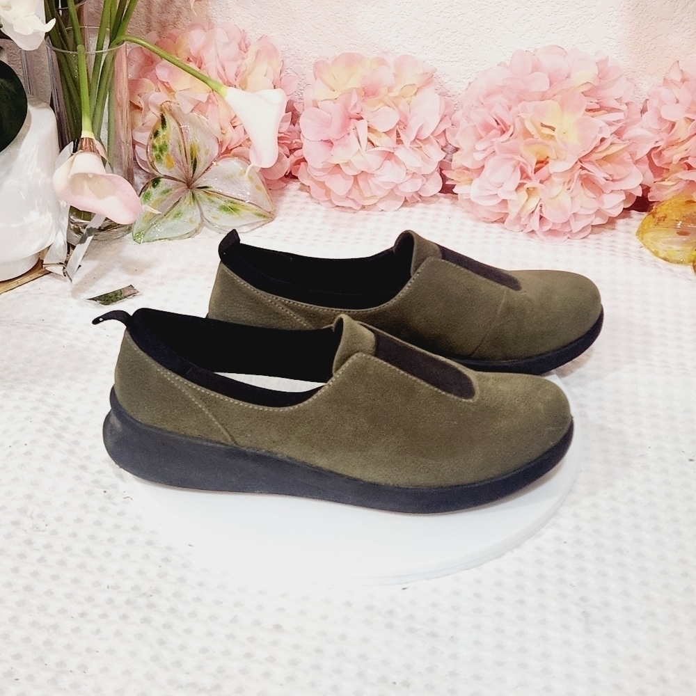 CLOUDSTEPPERS Sillian 2.0 Slip On Walking Olive Green Sneakers Sz 9.5M - Picture 5 of 9